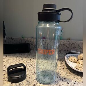 Yeti Yonder 34oz Water Bottle